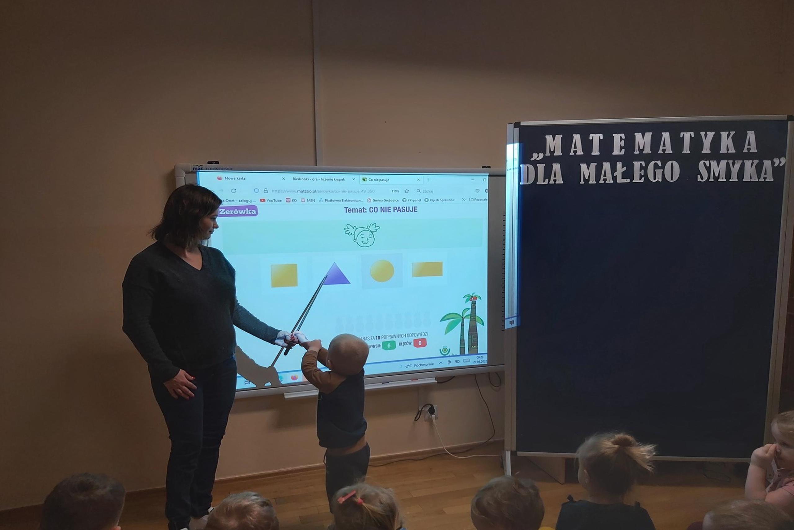 zajęcia z wykorzystaniem tablicy interaktywnej