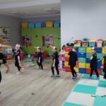 Taniec szpaków wykonany przez grupę Krasnoludki z Krzydłowic (Copy)