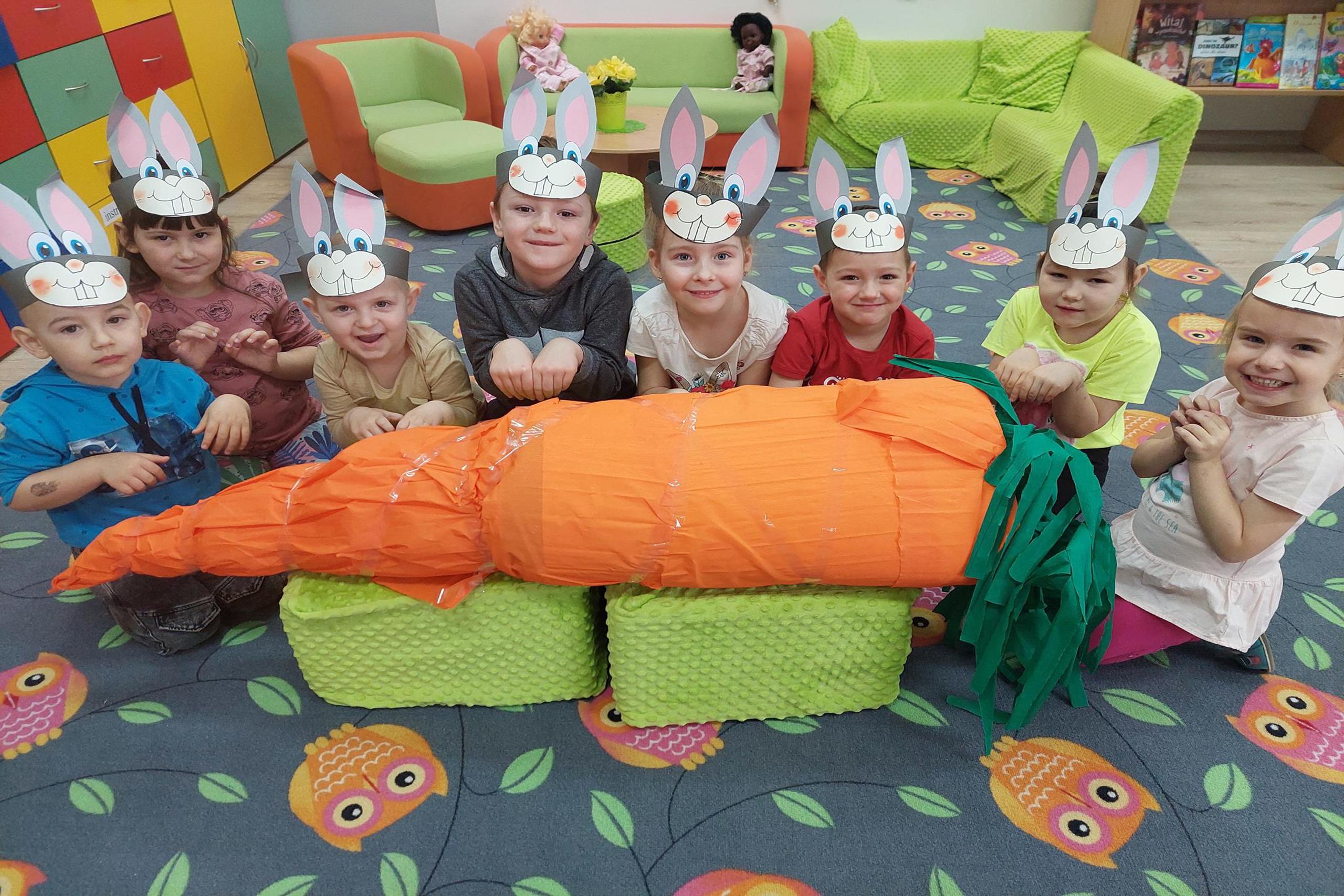 8. Zajączki z oddziału Krasnoludki