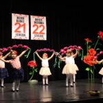 Taniec dzieci z oddziału Pszczółek (2)