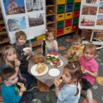 Dzieci degustują przysmaki włoskie