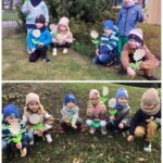 Dzieci-prezentuja-wiosenne-kwiaty