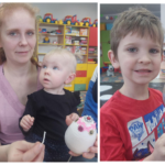 Mama-z-dziecmi-prezentuje-pisanki