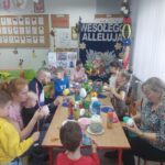 Wspolne-dekorowanie-pisanek