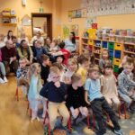 grupowe zdjęcie dzieci