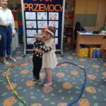 dzieci w scence - Dobre zachowanie