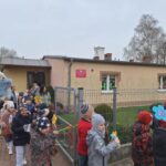 wiosenny-korowod-dzieci