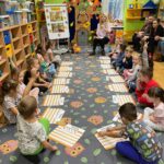 Dzieci układają swoje imiona