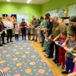 Zabawa z gumą sensoryczną