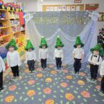 Dzieci-z-Oddzialu-Krasnoludki-prezentuja-piosenke-My-jestesmy-choineczki