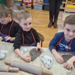 Chłopcy podczas zajęć