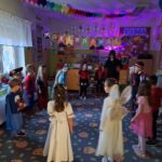 zabawy ruchowe przy muzyce