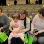 Dziewczynka z babcią