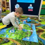 dzieci kodują robot qobo