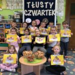 Motylki z pracą plastyczną ,,Tłusty czwartek_