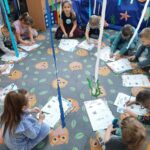 Tulipanki dzielą wyrazy