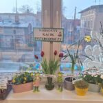 Wiosenny kącik przyrodniczy w sali Biedronek