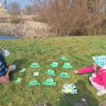 dzieci pokazują emocje