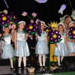 Dzieci podczas piosenki finałowej