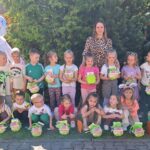 Dzieci-z-oddzialu-Biedronek-z-koszyczkami