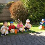 Dzieci-z-oddzialu-Zuczki-z-koszyczkami-od-zajaczka