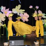 Taniec słoneczek z materiałem