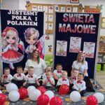 Dzieci z flaga Polski