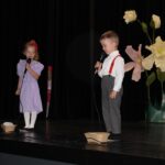 Dzieci recytują wiersze