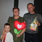 Kacperek z rodzicami