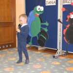 Chłopiec mówi wiersz