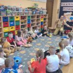 Przedszkolaki podczas zajęć