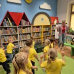 Zabawa ruchowa Pszczółka