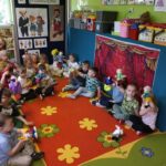 Zuczki zapoznają się z pacynkami