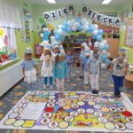 smerfy z oddziału Tulipanki