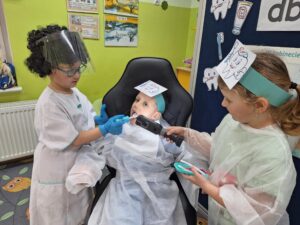 zdrowy uśmiech mamy