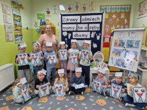 zdrowy uśmiech mamy