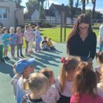 poczęstunek od dzieci ze szkoły