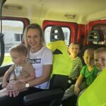 Dzieci-z-oddzialu-Krasnoludki-z-Paniami.