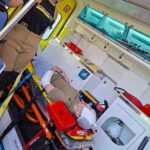 Ranny-w-ambulansie-inscenizacja