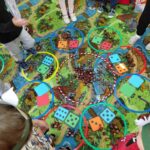 dzieci z oddziału stokrotki uczestniczą w zajęciach