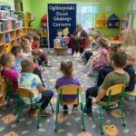 Pani-dyrektor-u-Motylkow