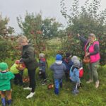 Wspolne-zrywanie-sliw