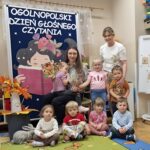 Zdjecie-grupowe-Mrowek-z-Pania-Ola