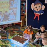 dzieci uczą się o emocjach