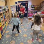 Dzieci-wyskakuja-zlosc