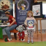 Dziewczynka z książką