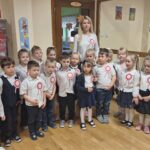 Motylki śpiewają hymn