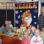 Pani-Basia-z-dziecmi-z-oddzialu-Krasnoludki