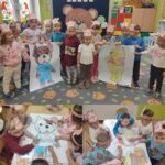 Tulipanki na zajęciach plastycznych