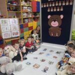 Zabawa dydaktyczna w oddziale Krasnoludki